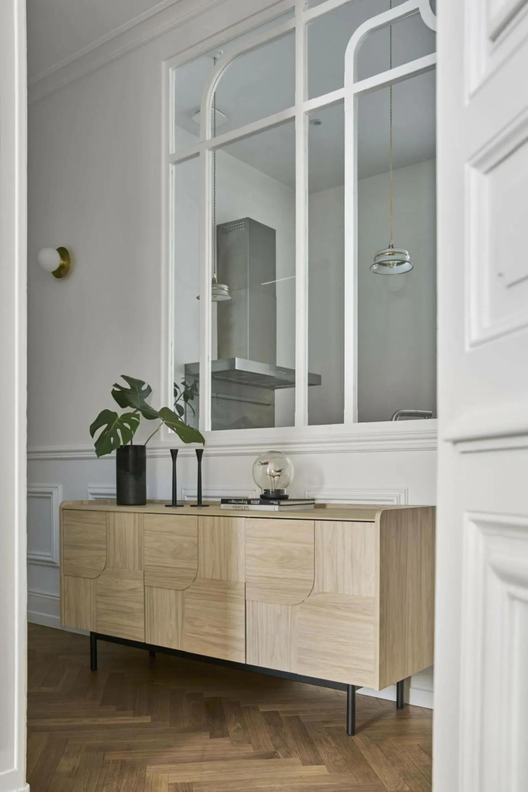 Buffet décor bois pieds métal 3 portes Mila