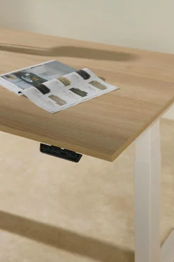 Bureau électrique assis-debout ergonomique Marley - Plateau Bois Clair/Pied Blanc - 120 x 70 cm