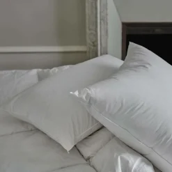 Oreiller moelleux en duvet et percale biologique Carla - Moelleux - 65 x 65 cm